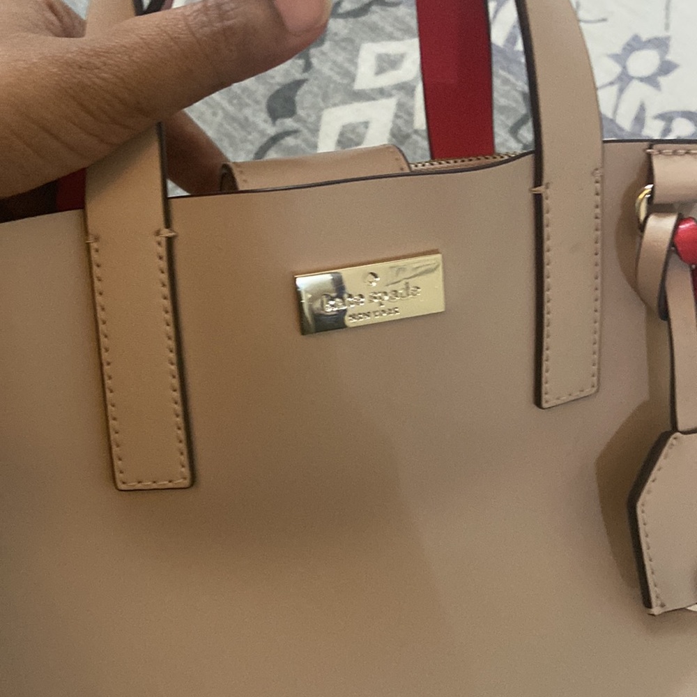 KATE SPADE NEW YORK BAG (Authentic) - Picture 4 of 8
